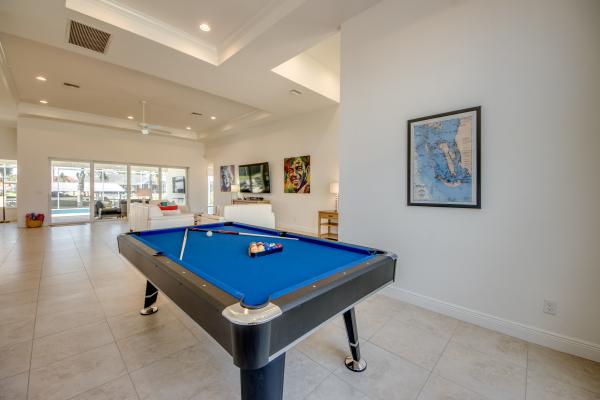 Villa Apricity - Luxusvilla mit Billardtisch & Golfzugang in Top Lage - Bild 2