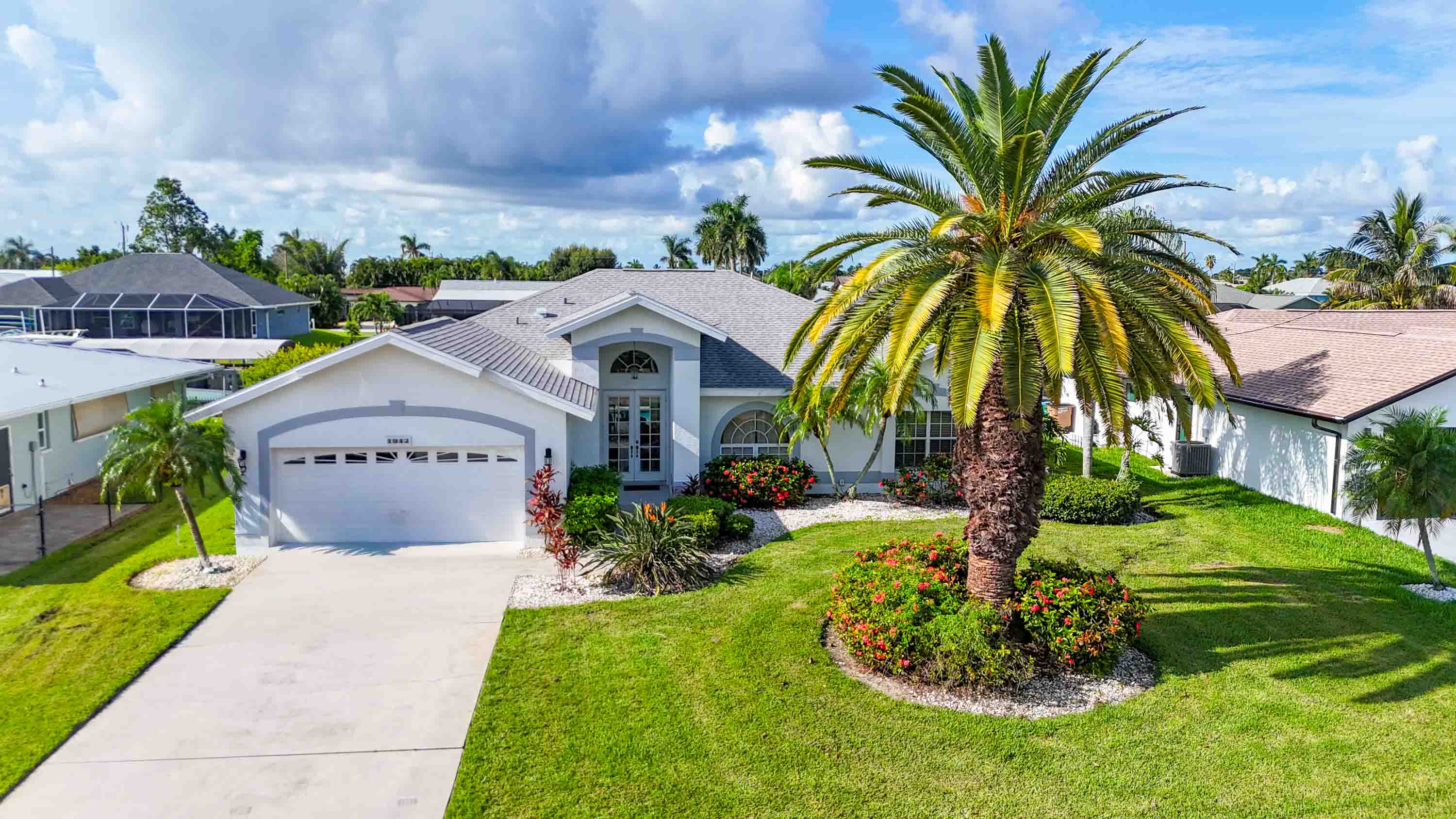 Villa Dolphin – Top Lage, Südausrichtung, Pool & Golfzugang - Bild 1