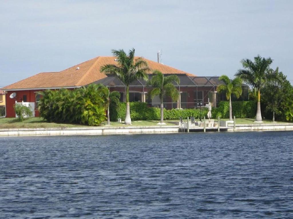 Villa Princess – Seelage, Pool & privater Bootssteg - Bild 25