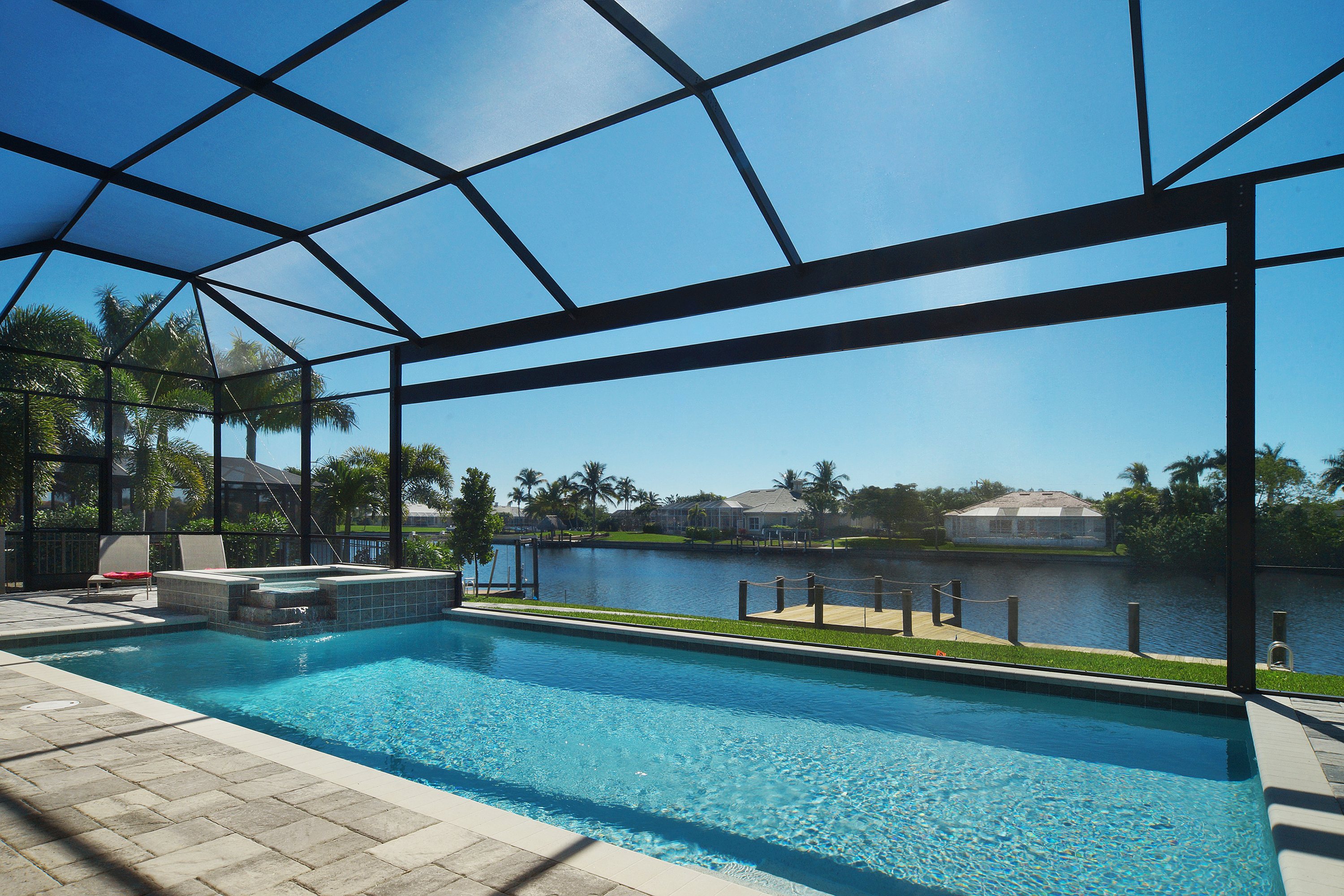 Villa Capricorn – Ferienhaus Cape Coral mit beheiztem Salzwasserpool, Whirlpool & Bootssteg am Kanal